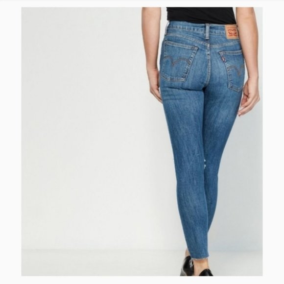 Levi's Women's Wedgie Skinny Jeans -Tough Love - Picture 2 of 3